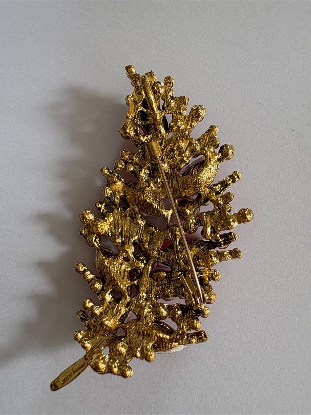 Red Crystal Leaf Brooch/Pendant